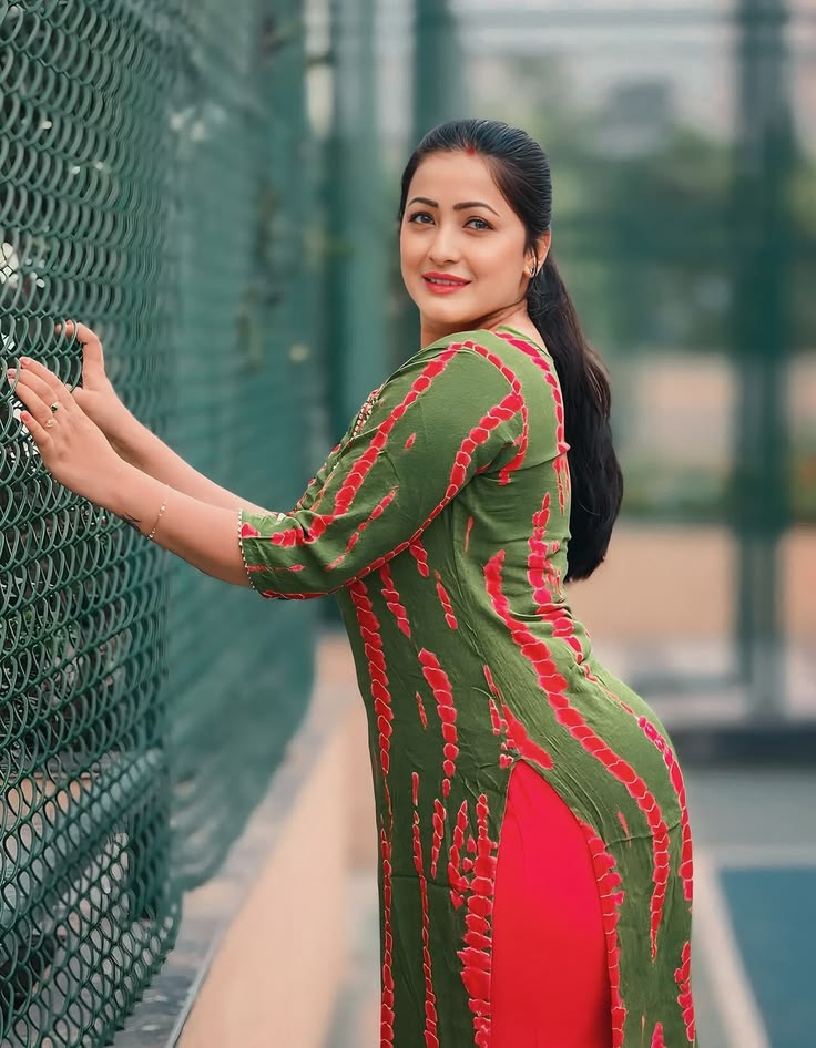 UrbanKingX89's tweet image. तेरे बिना अधूरी सी लगती है ये जिंदगी
तेरी यादों में खोया रहता हूँ हर घड़ी
दिल कहता है बस तुझसे ही प्यार है
तू है तो सब कुछ है, तू नहीं तो कुछ नहीं  #LoveShayari #Pyar #Ishq #RomanticShayari

@AnujaSharm69 @atulpariharmca