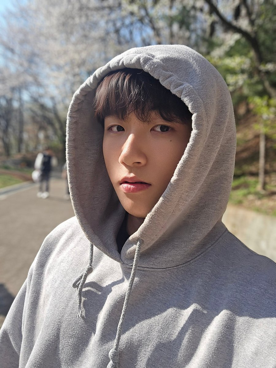 잡았죠 tweet media