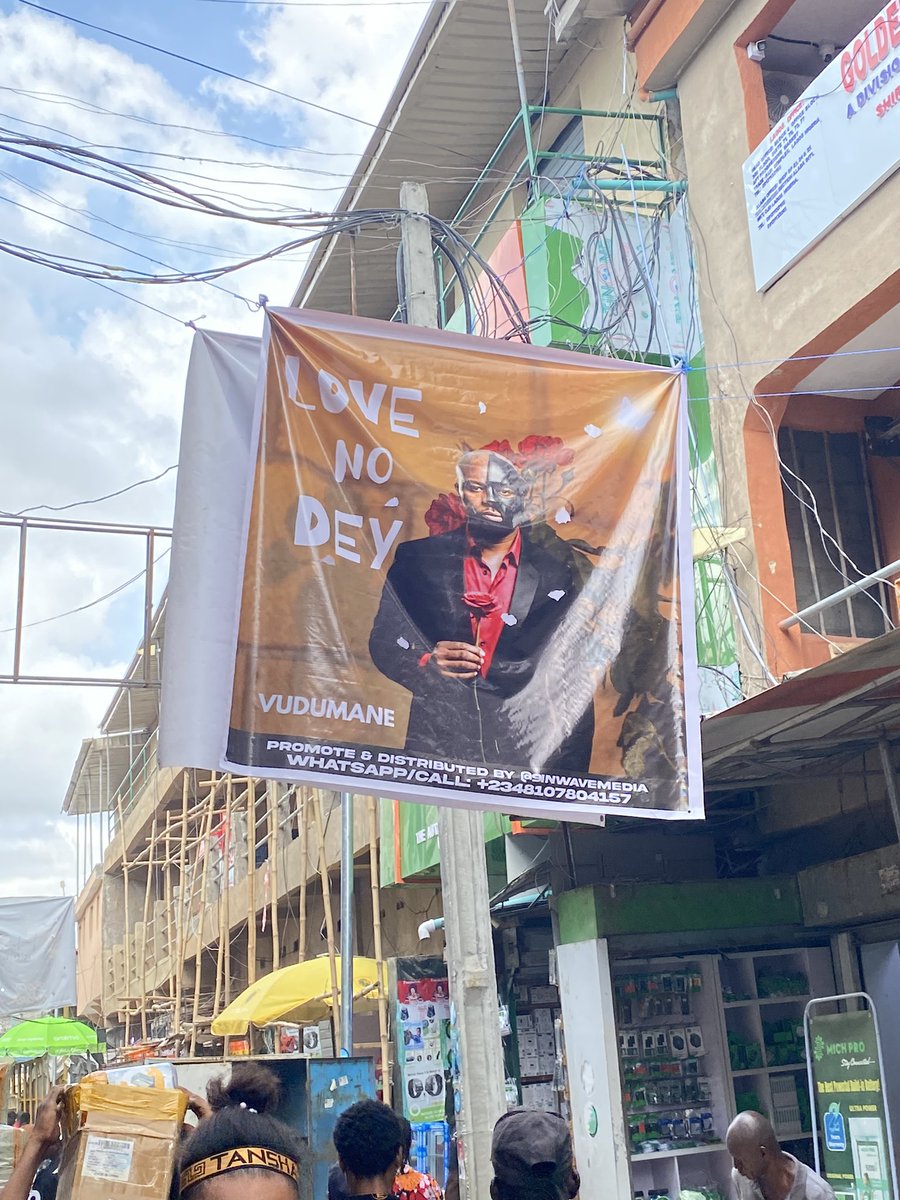 BabayeMovingtr1's tweet photo. Street movement 🔊🔥❤️ https://t.co/HsR6ecrL5V