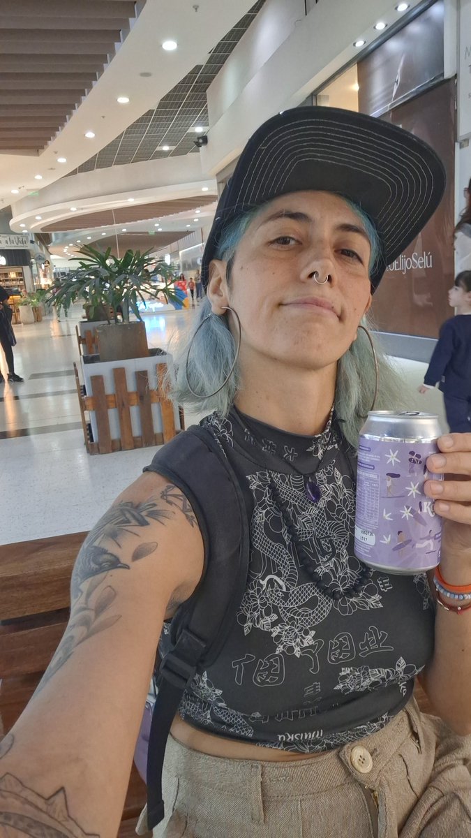 NFT--Merce Yacante-- tweet media