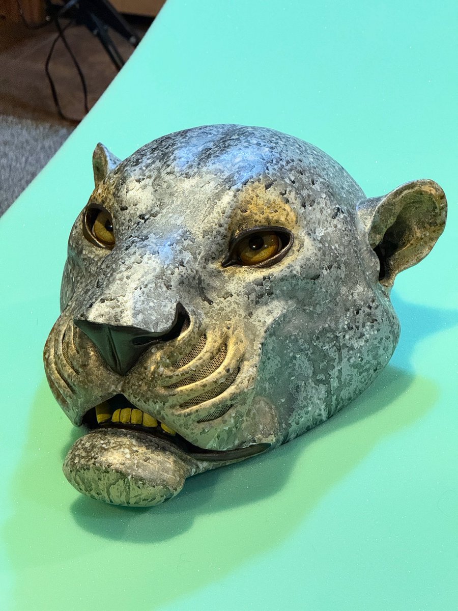 tamburmane's tweet image. Pre-flock. I think he looks kinda neat as is tbh. Still need to buy a pressure pot and cast him more human eyes.

#panthera #fursuit #fursona #furryart #taxidermy