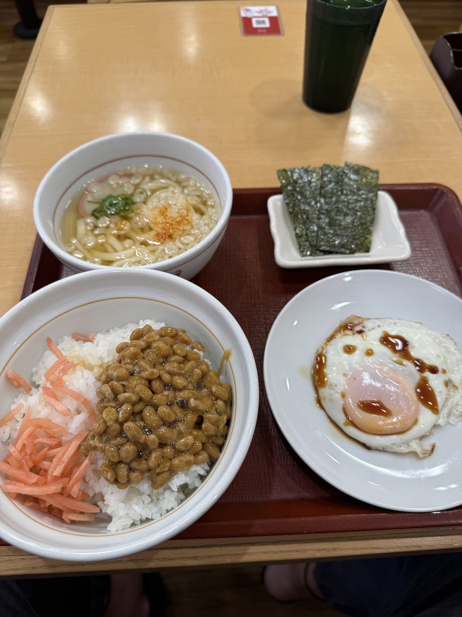 banzai_sansho_1's tweet image. 色々あるけどもうええわ.........…

自分個人の悩み事を呟かない❣️を条件に💖
.........復活します🙋🏼‍♀️︎✨️

深夜だけど‼️ブレイクファストっっ🍽️💖💖✨️✨️
 #ブレイクファスト 
 #Breakfast 
 #なか卯