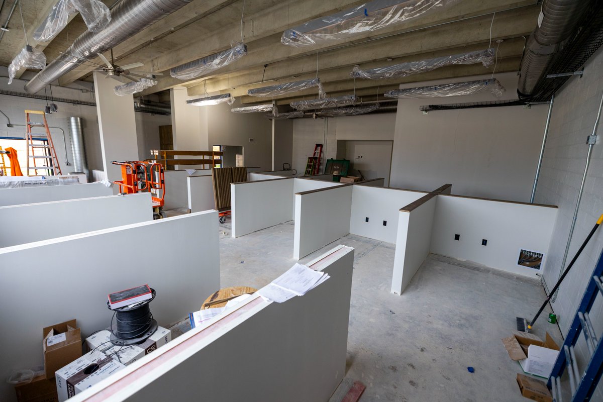 Maddoxxfmr's tweet image. 📍 New Office in Ohio 📍 

We've got a thing for old fire stations. This 1950 building in Batavia is being restored into office space for 20 Maddox employees.

All ready to get you the transformers you need when you need them. 

#Electrical #Transformers #Ohio