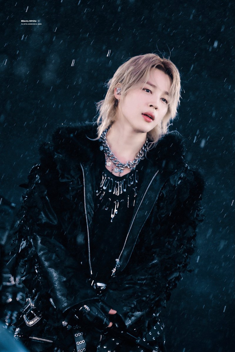 BLACK N WHITE tweet media