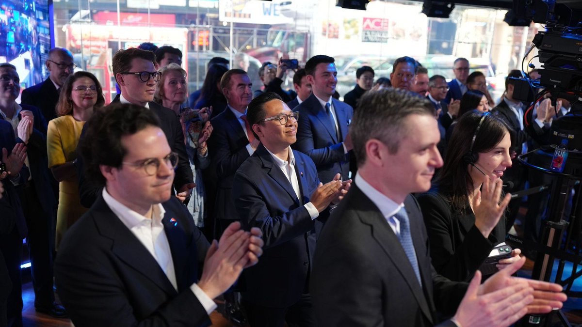 Laszlo Szabo tweet media