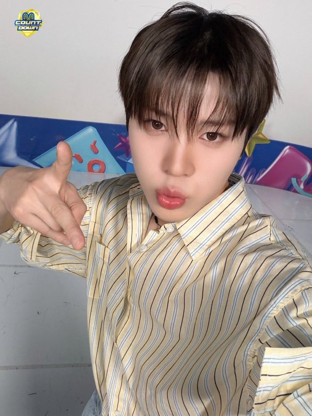 SO JUNGHWAN T5 tweet media