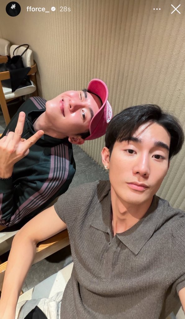 Nukcyn's tweet image. Omakase with you 
ตี๋รอไปโอมากาเสะกับบี๋คนเดียวเลย
#ฟอสบุ๊ค #forcebook 
#fforce_ #kasibook