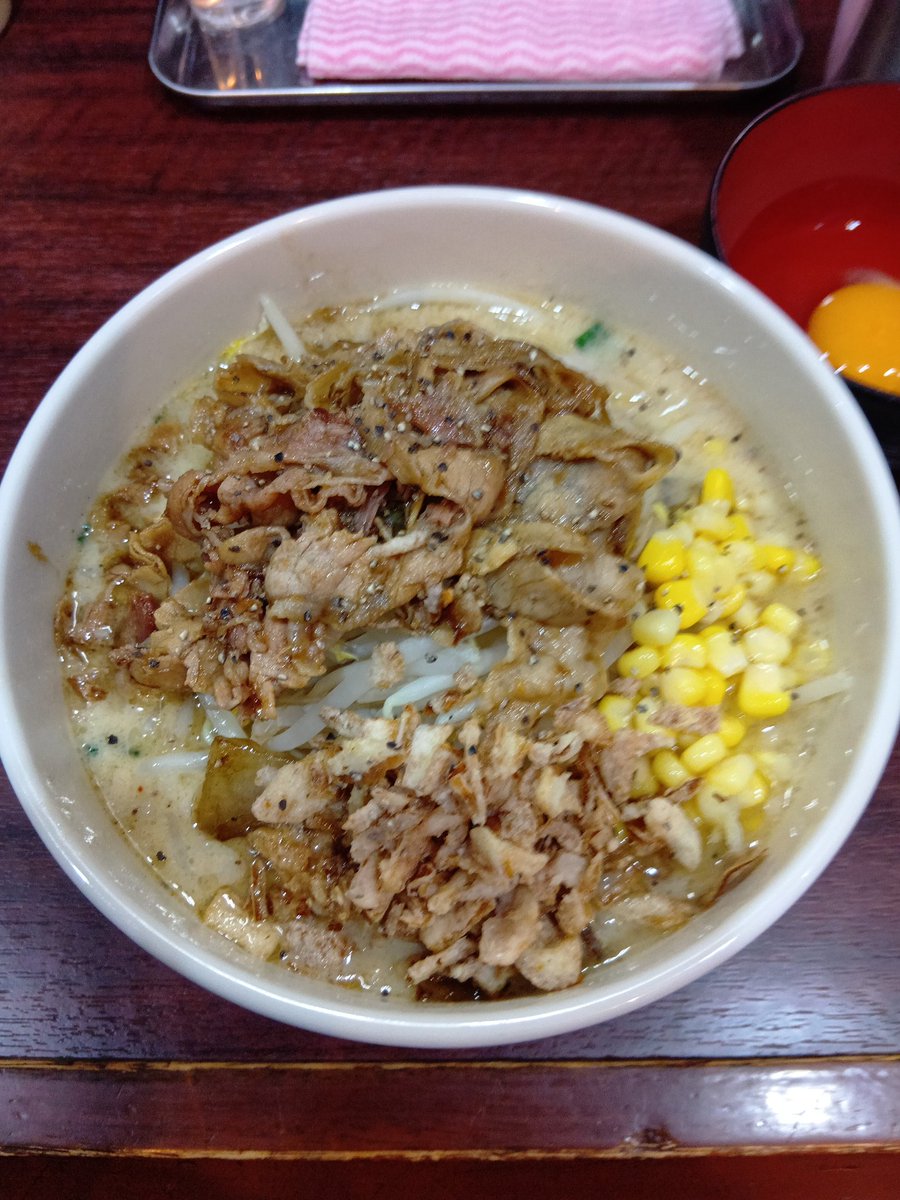 ブエル tweet media