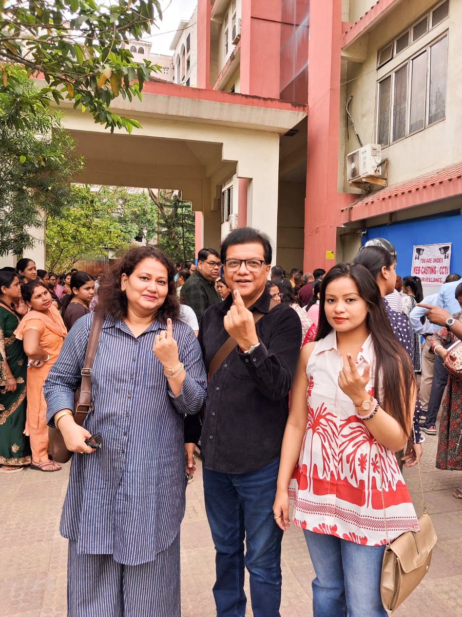 sreejayaa24's tweet image. A family that votes together, shapes the future together 🗳️

#Elections #AssamAssemblyElections 
#AssamFirst  #Assam