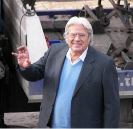 Cüneyt Arkın tweet media