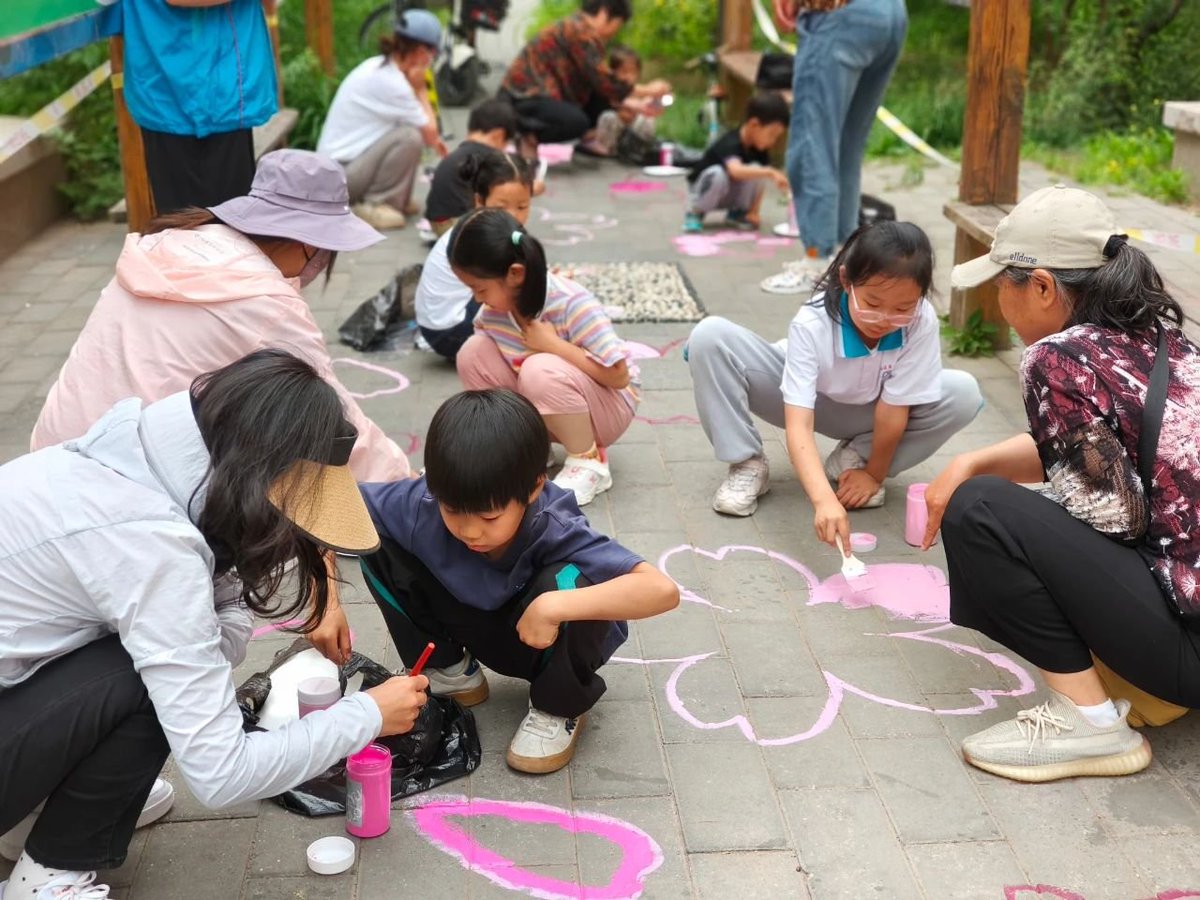 Kevin Huang tweet media