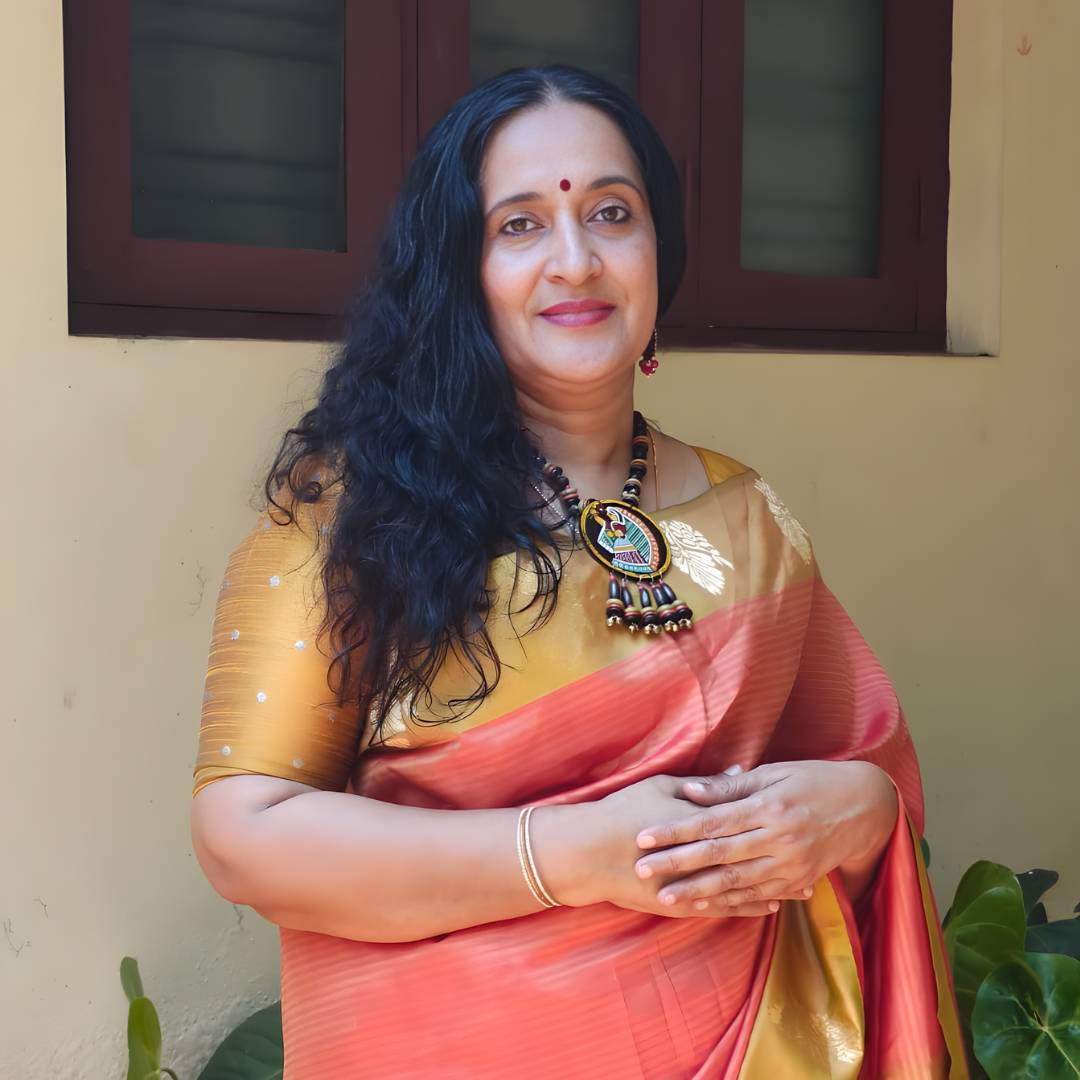 IndiaPrimeTimes's tweet photo. From IT to agri-tech innovation, Mini Sreenivasan is leading India's Millet Revolution. Her female-led enterprise, Milletology, transforms climate-resilient ancient grains into modern, healthy FMCG staples. Sustainable nutrition meets convenience.

#IndiaPrimeTimes #Milletology https://t.co/bgukTOkcL6