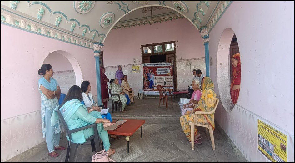 Ni-kshay Vahans are driving the 100 Day campaign of the #TBMuktBharat Abhiyaan forward in Haryana—bringing Ayushman Arogya Shivirs to every corner, from Gaon Gaon, Sheher Sheher.
With strong Janbhagidari, these Shivirs are reaching the unreached—screening for TB using handheld