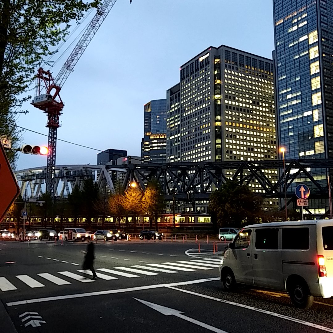 140cDeSolitude's tweet image. Je vais quitter #Shinagawa bientôt. #soir #travail