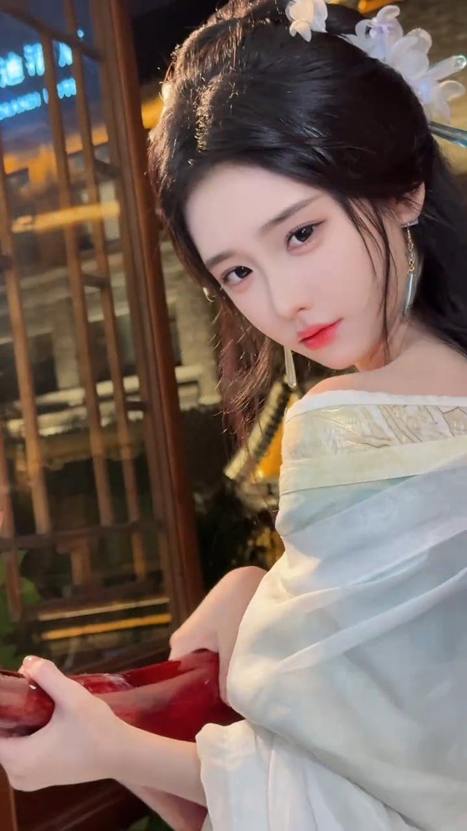 蔡文姬 tweet media