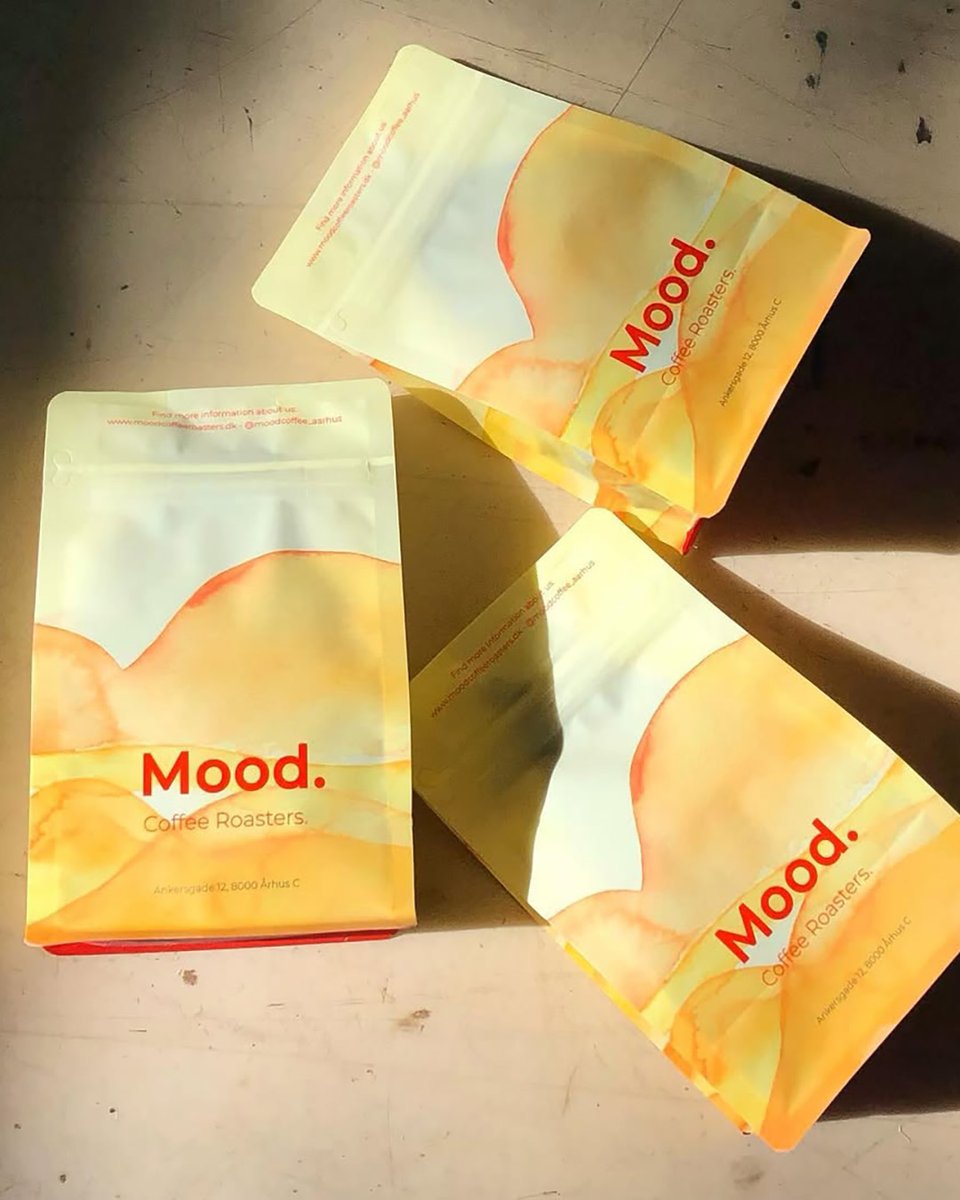 yamipak's tweet image. Watercolour softness. Red type that cuts through. Coffee packaging that stands out without shouting. #CoffeeBags #CoffeeRoasting

yamipak.coffee