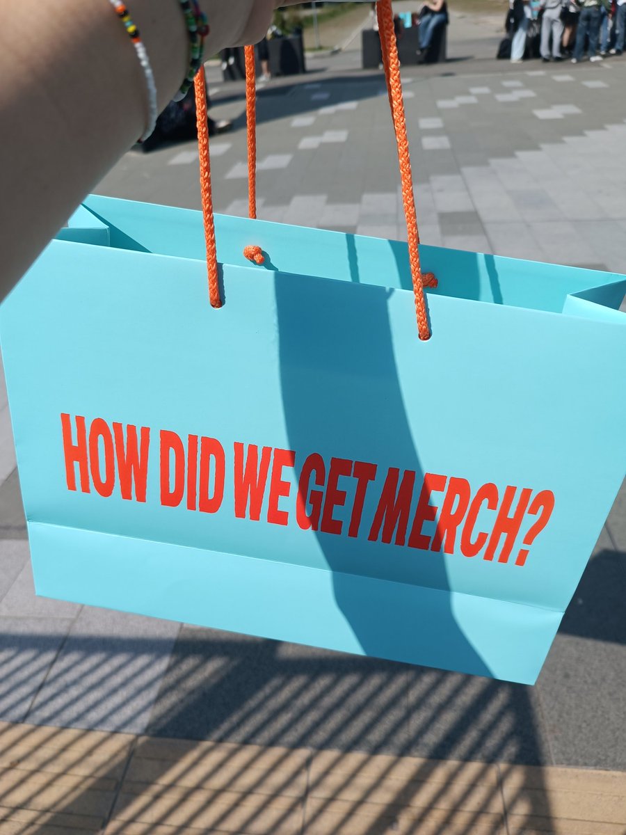 carla 🐢 con s for carla's song! tweet media