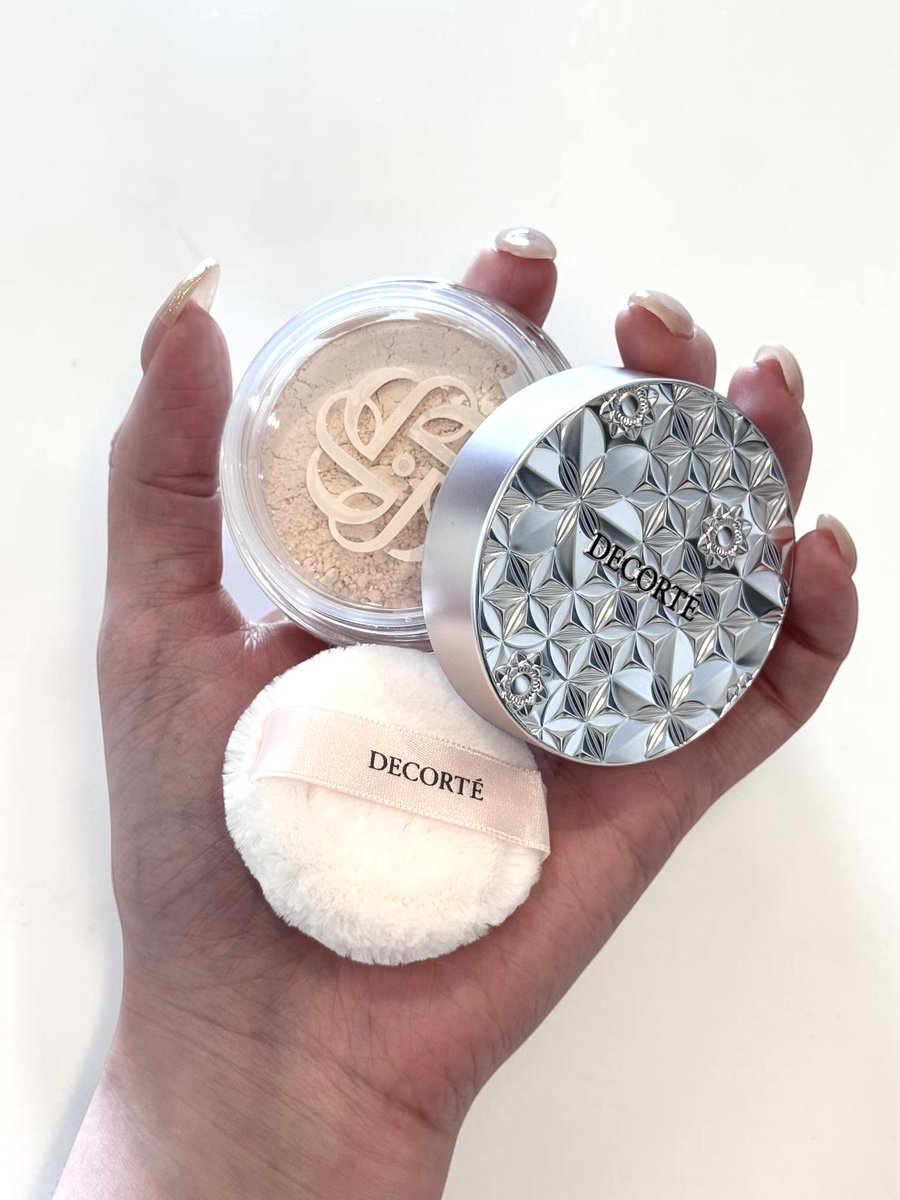 限界OLの裏側 tweet media