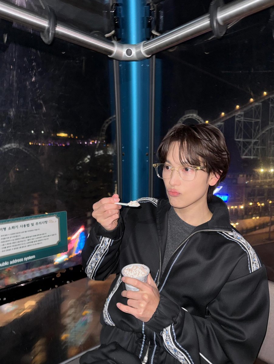 🦢스완샨꽃🌸 tweet media