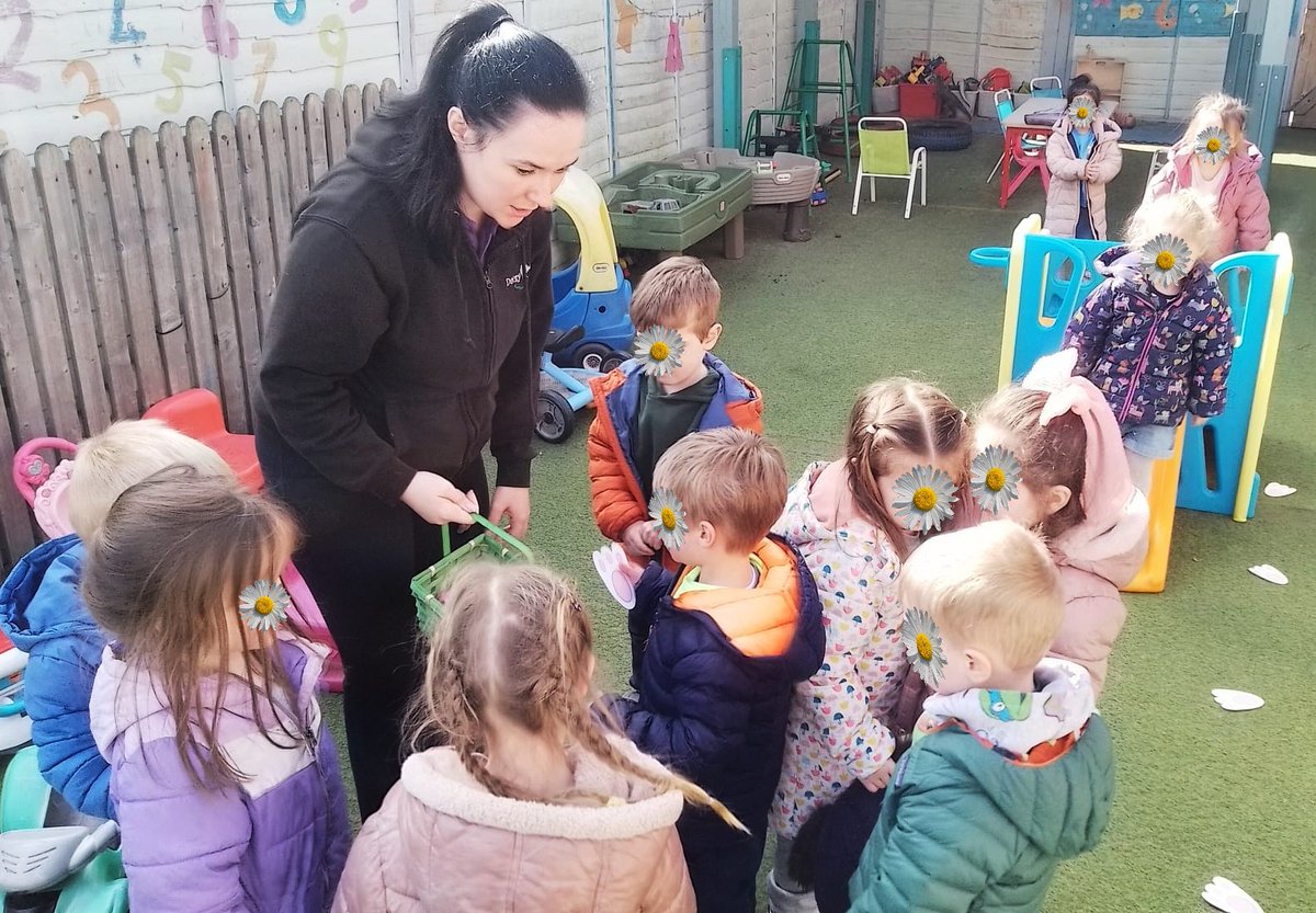 Daisy Chain Montessori Dublin tweet media