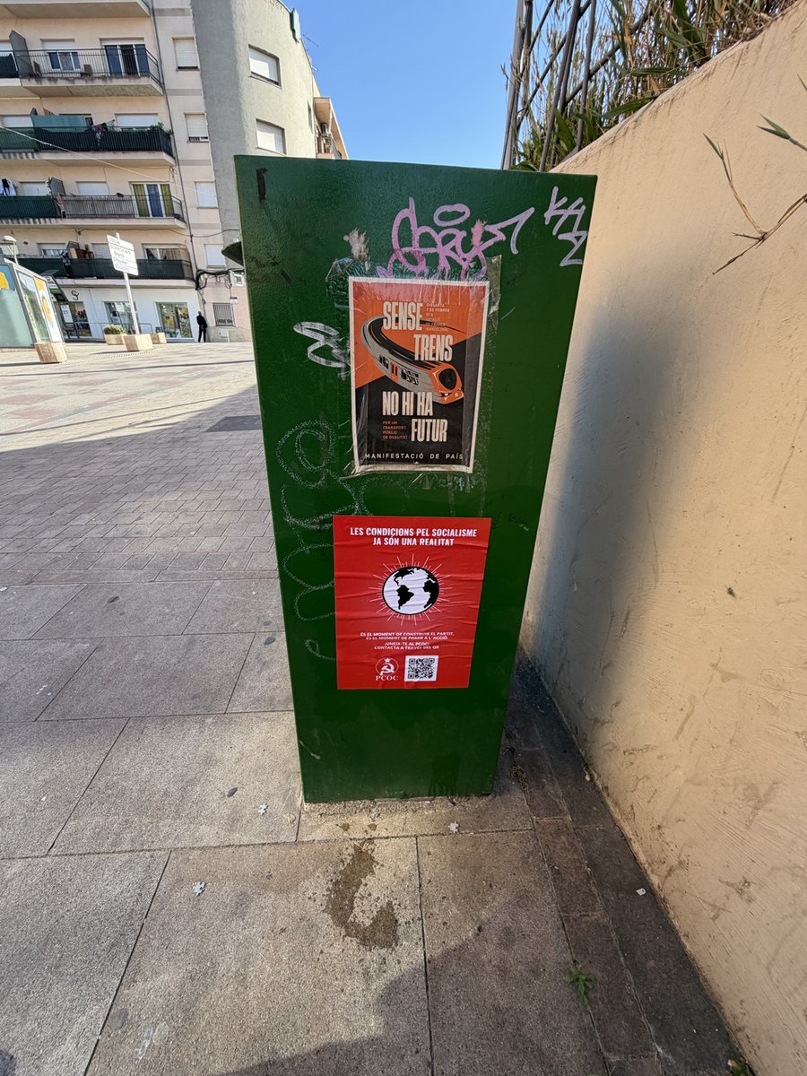 📣 AGITACIÓ I PROPAGANDA 📣

La cèl•lula Joan Comorera ha estar encartellant a les Franqueses i Granollers Nord. Només la revolució proletaria mundial donarà el cop definitiu  a l'imperialisme i l'enviarà a les escombraries de la història!