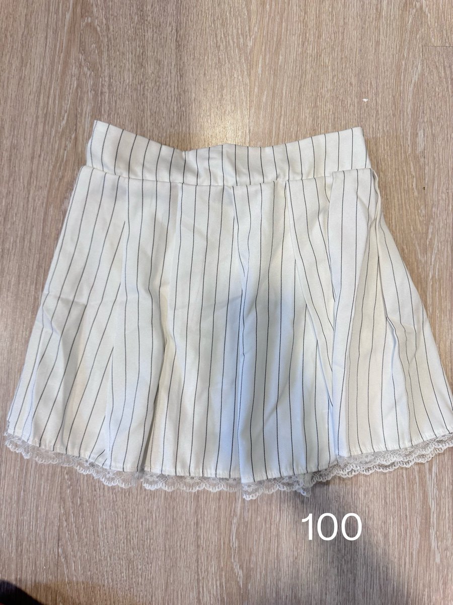 marryjanur's tweet photo. #ส่งต่อเสื้อผ้ามือ2 #ส่งต่อสเวตเตอร์ #เสื้อผ้าเกาหลี #เสื้อผ้ามือสองสภาพดี #ส่งต่อเครื่องสำอางมือสอง #ส่งต่อคาร์ดิแกน #ส่งต่อกางเกง https://t.co/EgzQ8t61qk