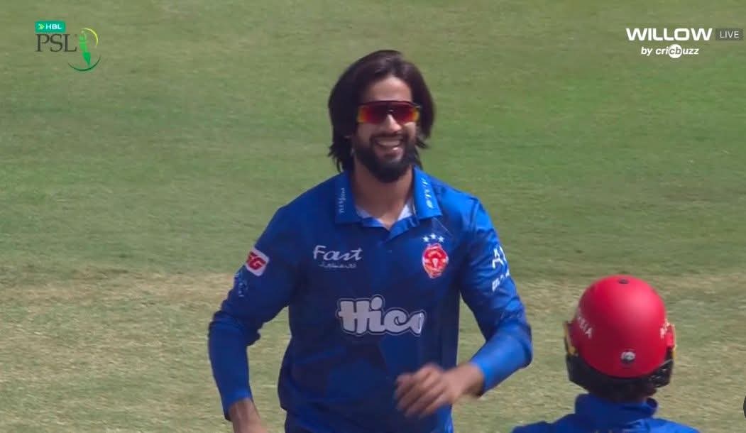 SheR•ALI tweet media