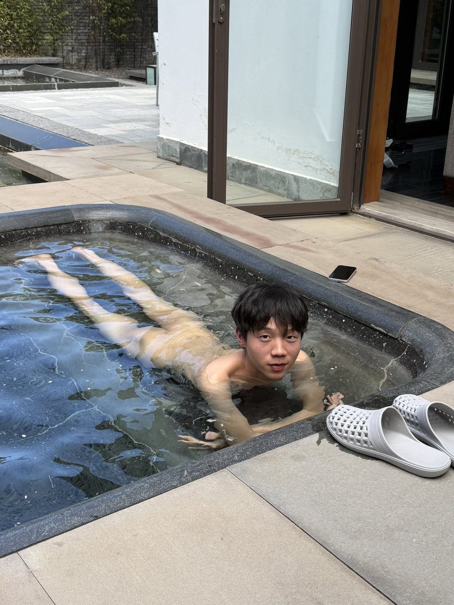 爱喝牛奶的宜 tweet media
