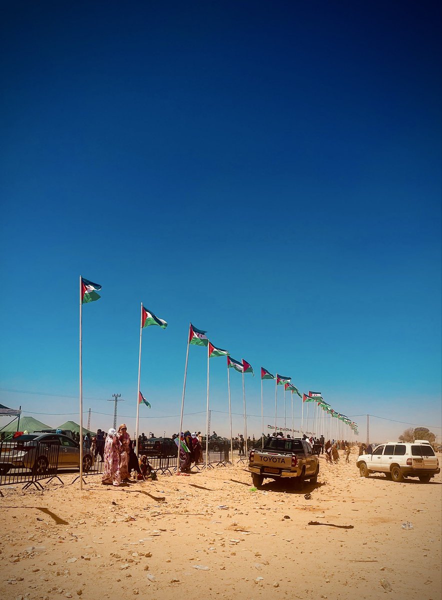 XabierAlkuaz's tweet photo. Estamos acompañando al Pueblo Saharaui en el 50. Aniversario de la RASD.

Autodeterminazio eskubidea defendatzen jarraituko dugu. 

🇪🇭 Sahara hurra! https://t.co/dXj9R5qieN