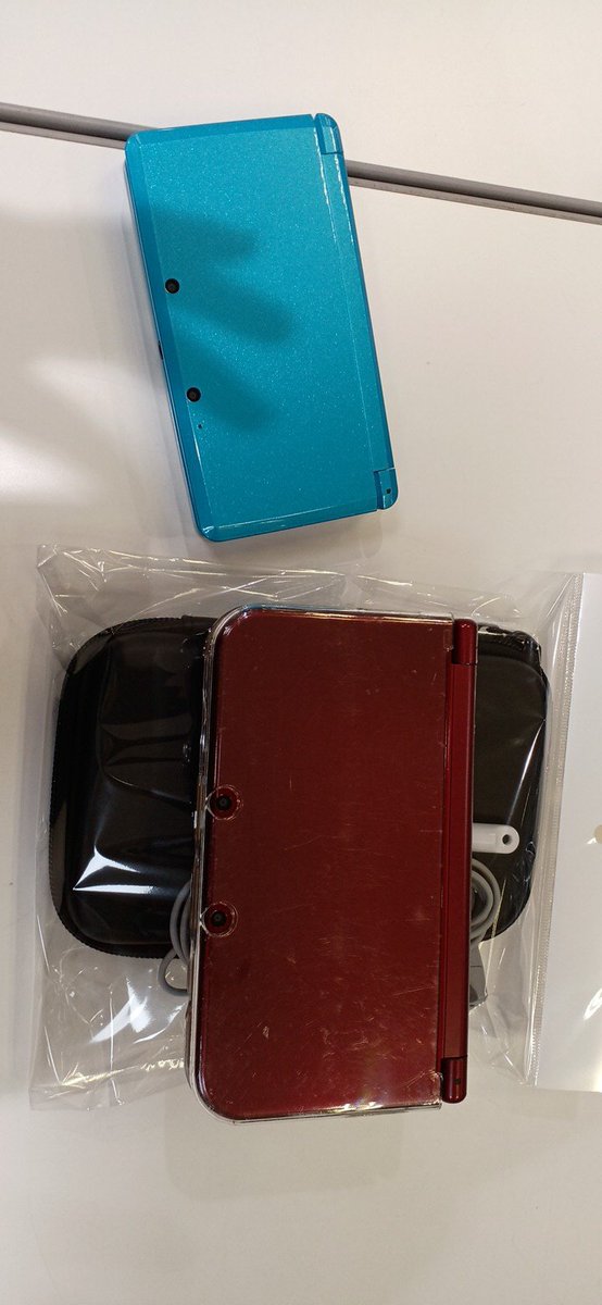 hardoff_tohori's tweet photo. こんばんは！

本日、3DSを2点入荷致しました！
まだまだ人気の3DS！
是非当店にてご覧下さいませ！

#ハードオフ姫路砥堀店 #3DS #NEW3DSLL https://t.co/yV9pIMeBxY