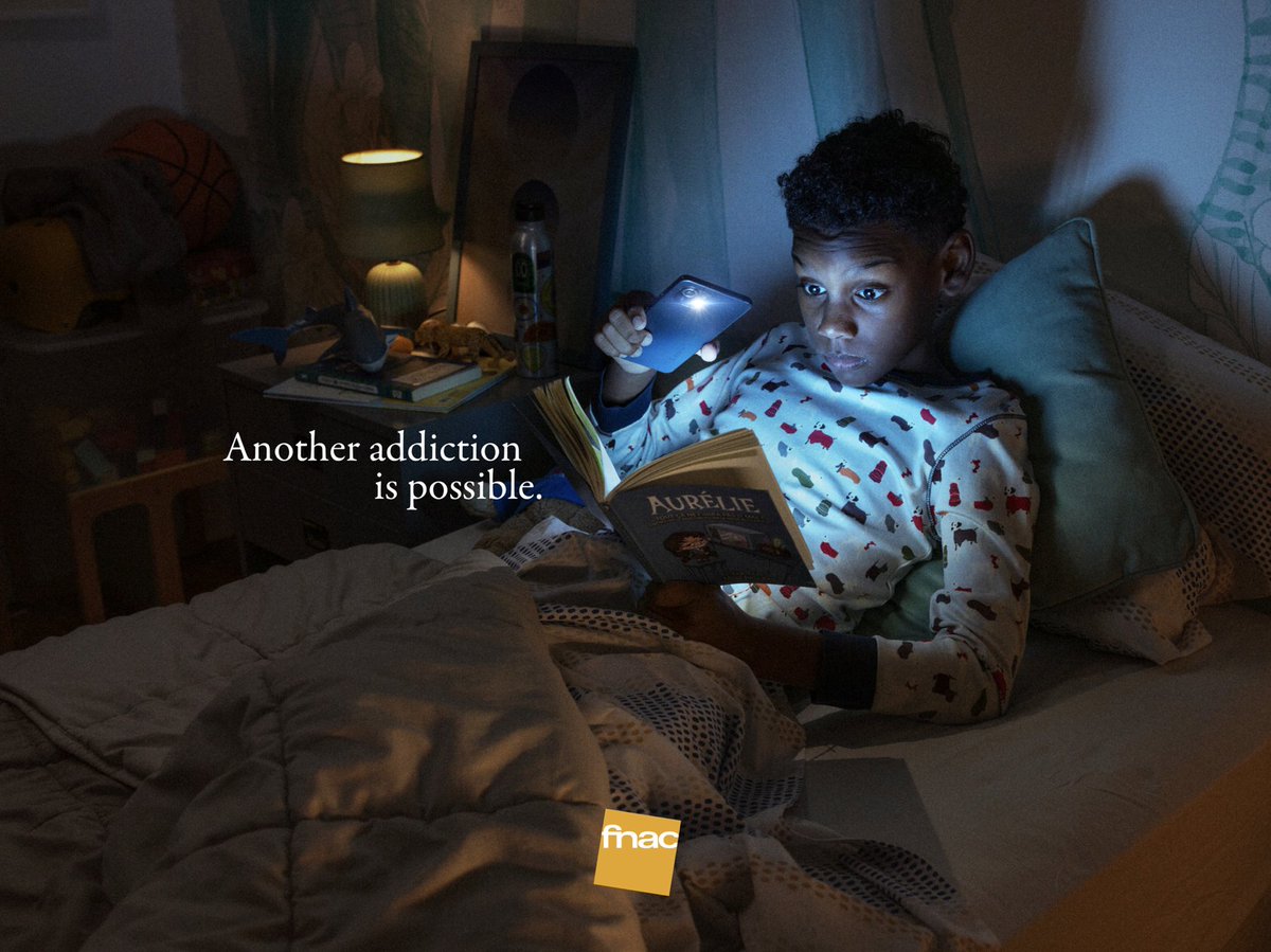 LLLLITL's tweet image. Smart campaign from FNAC (France’s leading bookseller) tackling the decline in reading while cleverly flipping the smartphone debate. 

#Reading #Smartphone #Addiction