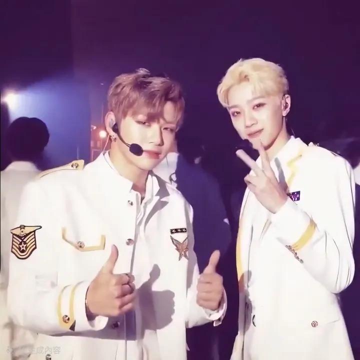 Yeni_Puu's tweet photo. Daniel and Guanlin https://t.co/WzkBI40ckR