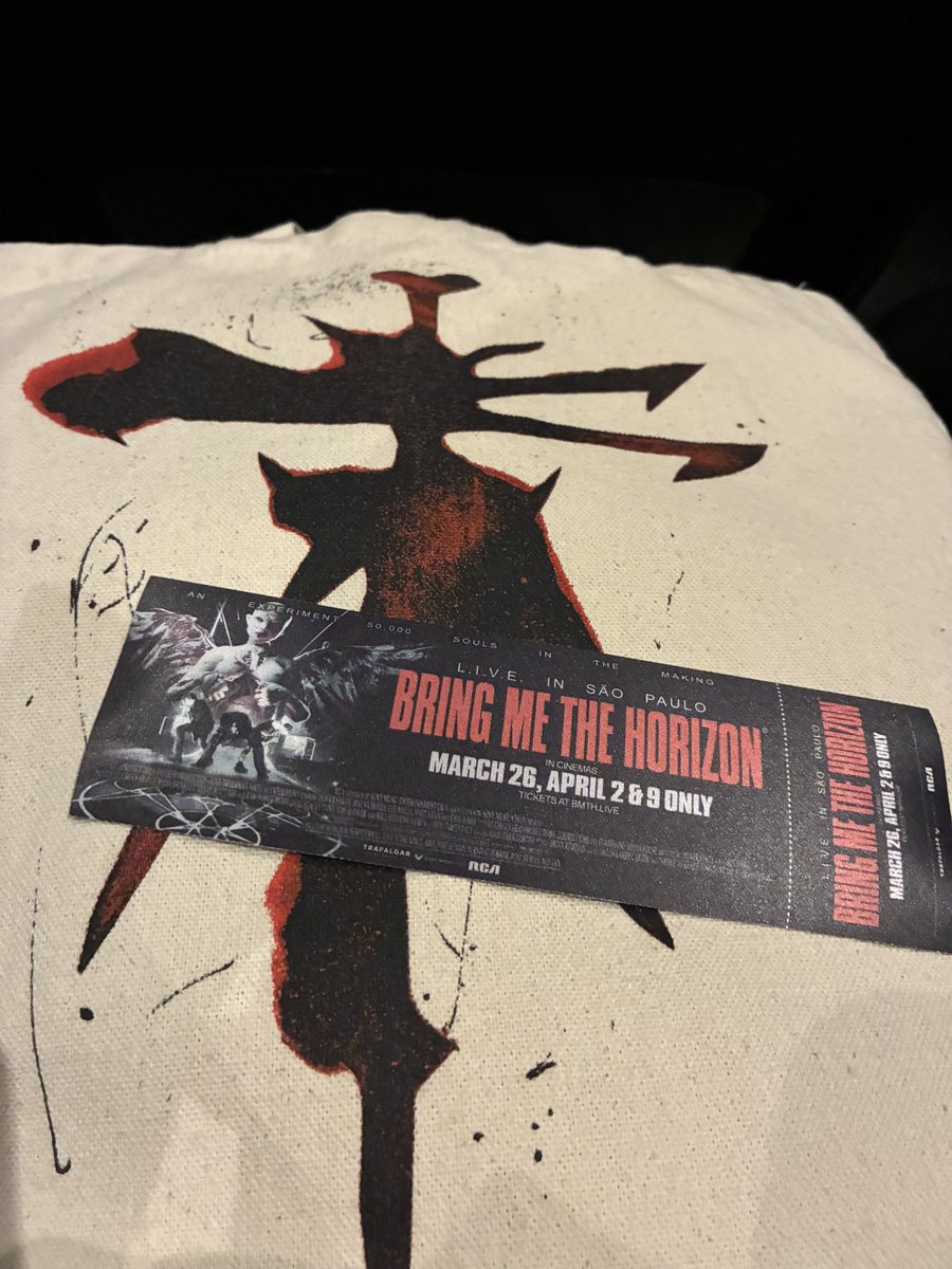 D4Clinelive's tweet image. 本日はこちら
映画館って暴れていいの？()
#BMTH
#NeXGen