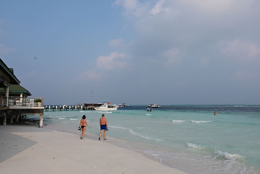 PantipTravel's tweet image. 🏝🌤  วันเดียวเที่ยวมัลดิฟส์ [One day in Maldives]

📌 pantip.com/s/1w1CA

#บลูแพลนเที่ยว #บลูแพลนเน็ต #Blueplanet #Maldives #เที่ยวเกาะ #เที่ยวมัลดีฟส์ #มัลดีฟส์ #เที่ยวต่างประเทศ