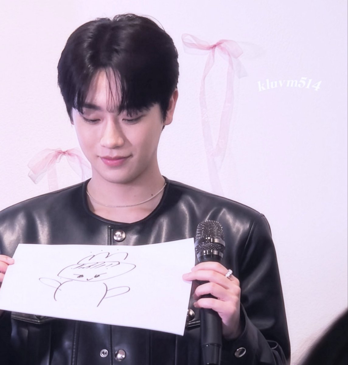 금럽미❦ tweet media