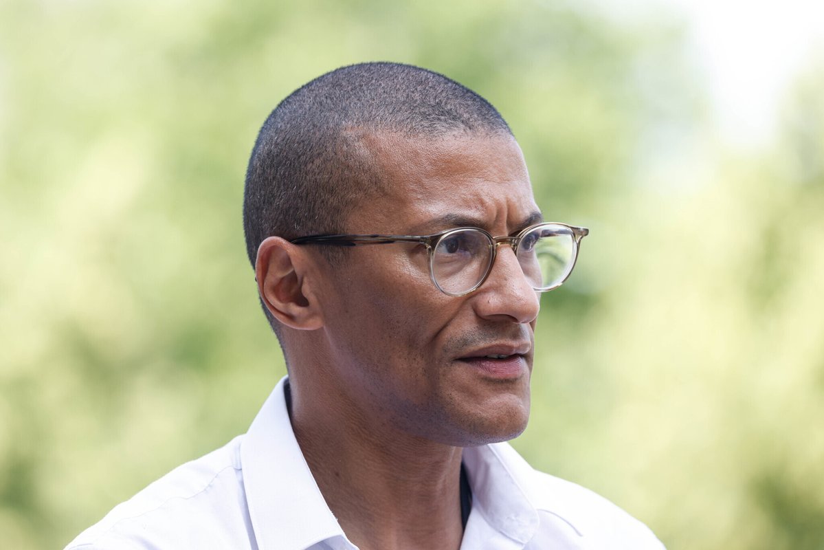 Le Parisien tweet media