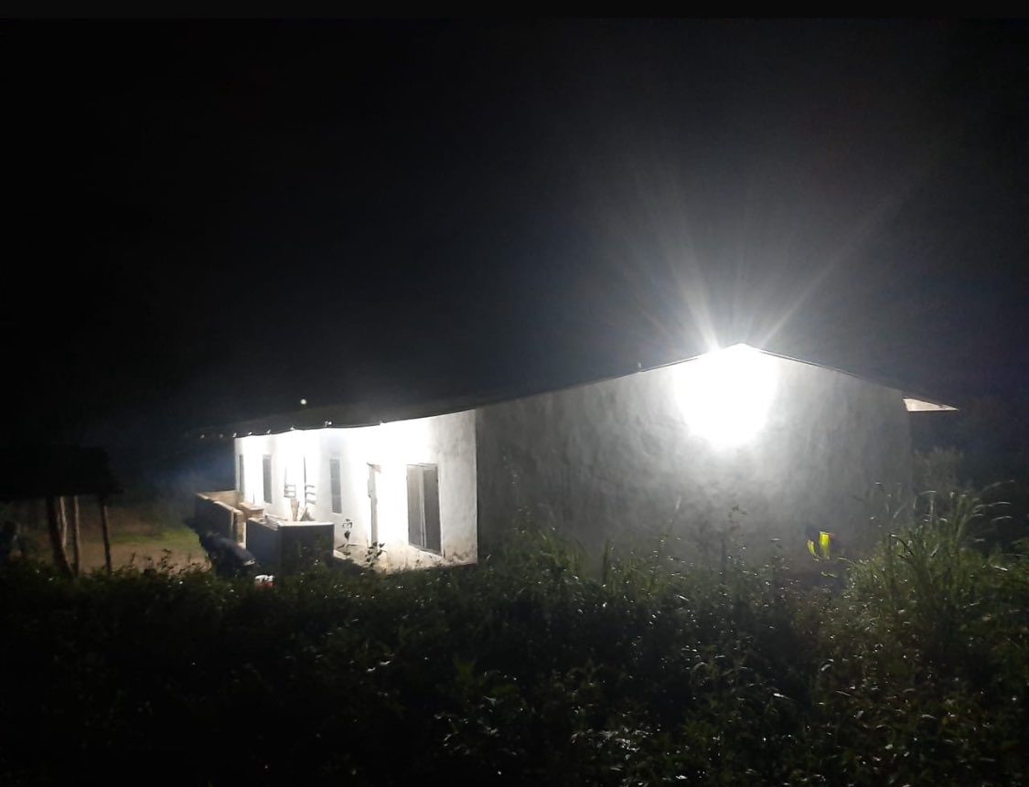 InfoCaasdev's tweet photo. As part of our solar bright future training program, two of our trainees accompanied our technical partner Green-Tech Engineering Company to install a 20KVA solar system at Kuttin Integrated Health Center in Njikwa Sub Division of the Northwest Region of Cameroon. 
@Y4Cofficial https://t.co/ykpqFZPbW7