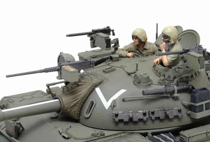 hobbysearch_mm's tweet image. 【プラモデル入荷】タミヤ 1/35ミリタリーミニチュア No.328
1/35 イスラエル軍戦車 ティラン5
販売中です→ 1999.co.jp/11348448
鹵獲したT-55戦車を改装したTiran5をキット化
化された主砲や防盾上に増設されたM2重機関銃､砲塔左側の迫撃砲用マウントなどを再現。
#Tiran5 #T55 #Tank