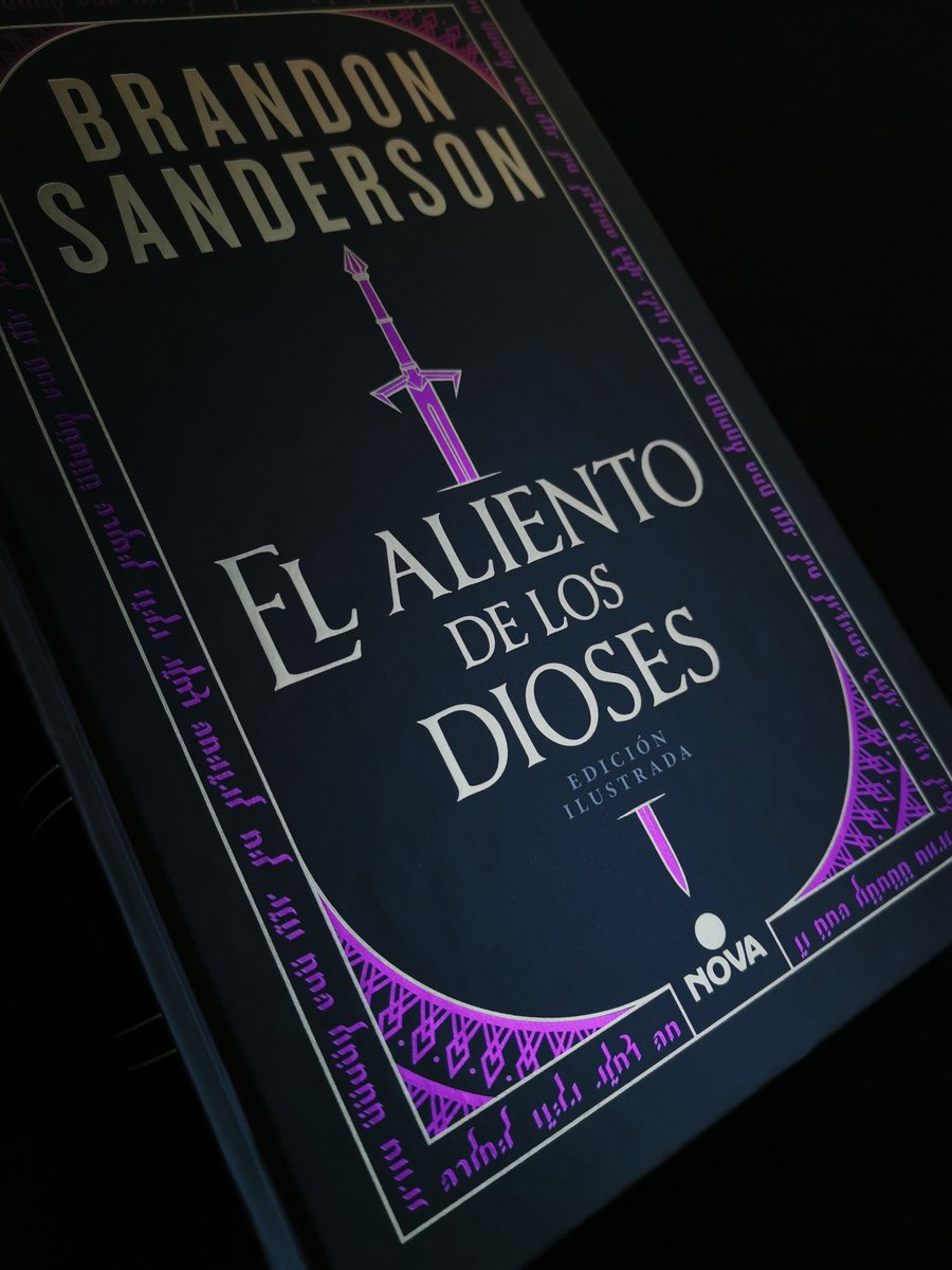 NovaCiFi's tweet photo. 🔥¡Ya en librerías las ediciones ilustradas de #ElMetalPerdido y #ElalientoDeLosDioses, de @BrandSanderson! 🔥 https://t.co/L09FGHcAaK