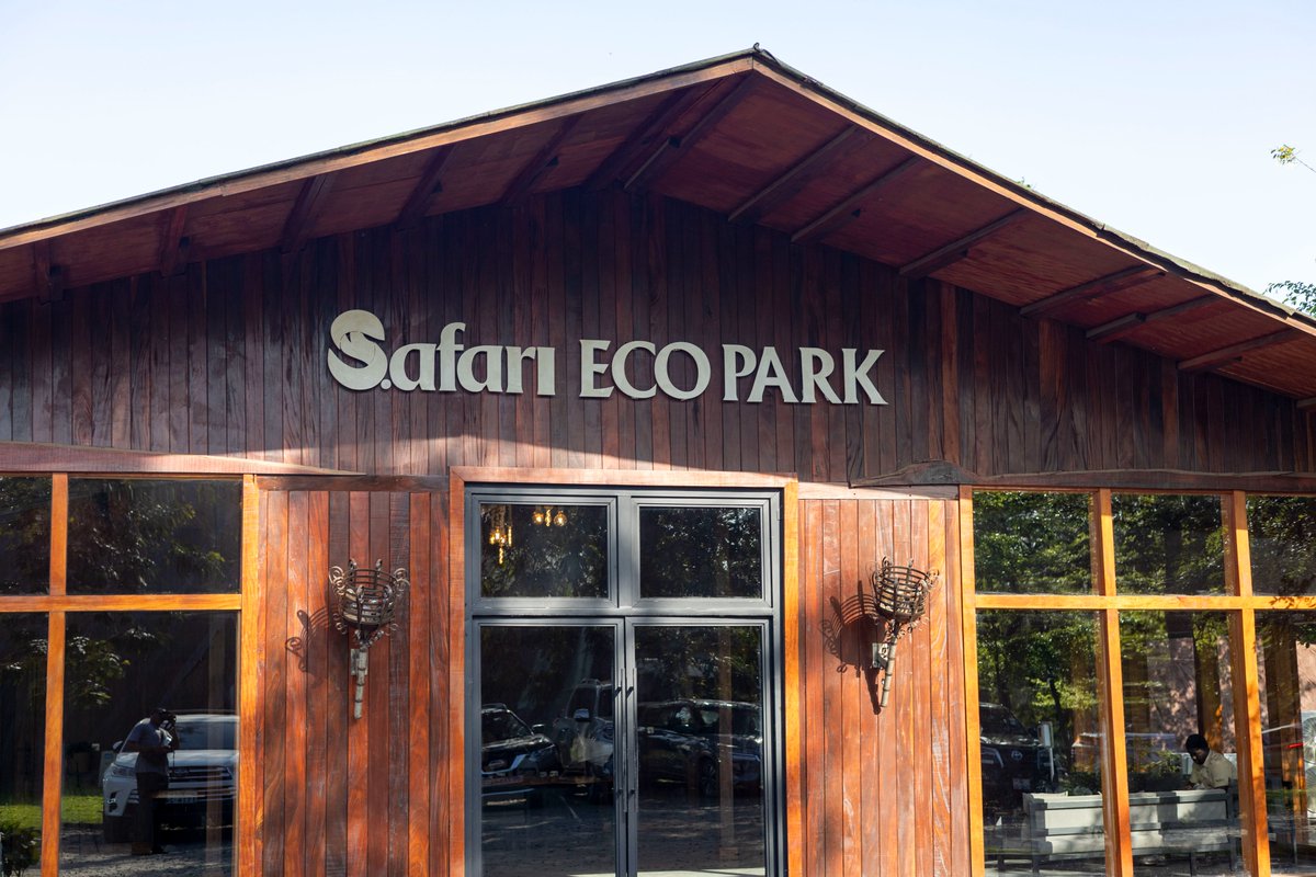 soronkoacademy's tweet image. Last month, the Soronko Academy team shared an unforgettable bonding experience at Safari Valley Resort. 💜

Nestled in lush greenery, we recharged in nature, explored together on safari, and interacted with various exotic animals

#TeamBonding #SafariEscape