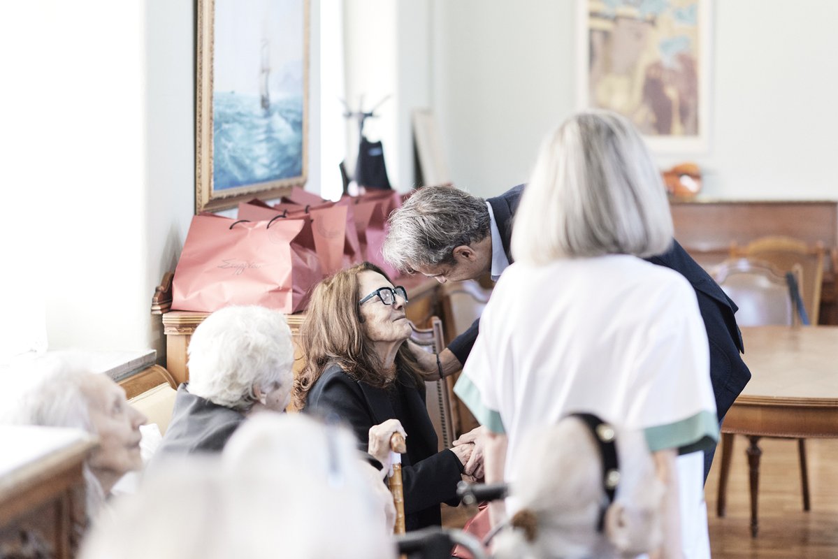 Prime Minister GR tweet media