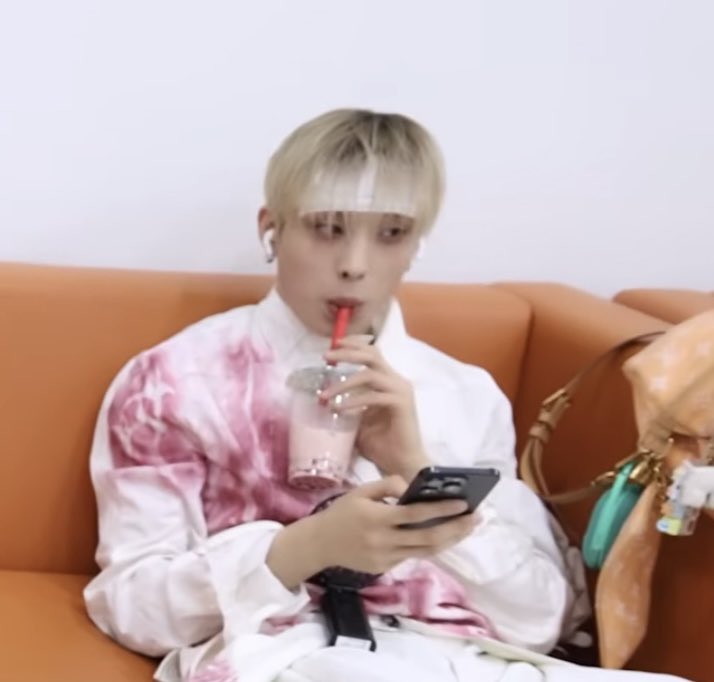 erica⚡️ tweet media