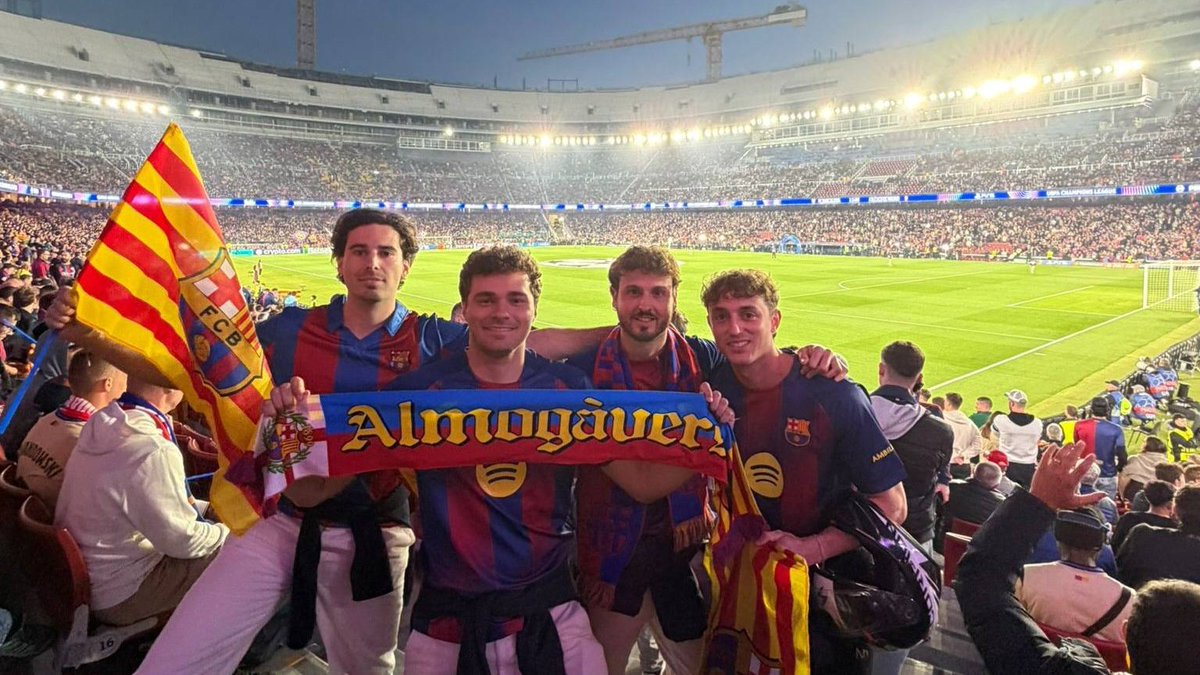 ConfePenyesFCB's tweet photo. 🙏 Amb l'ajuda de la nostra afició, tot és possible!
♾ Mai ningú no ens podrà tòrcer!

🔵🔴 #FemBarçaFemPenya #ForçaBarça https://t.co/jO8x7bVxzU