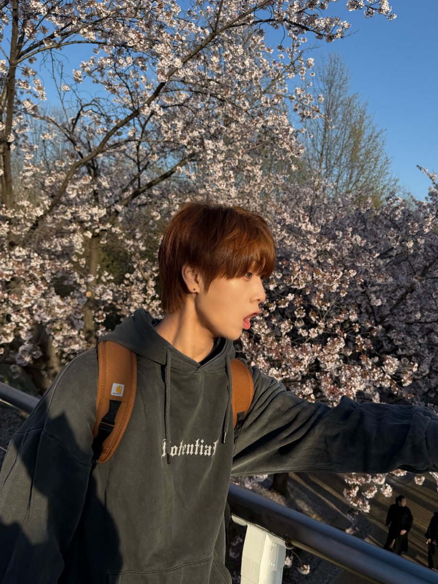 ADAP_offcl's tweet image. 봄이다

#ADAP #에이댑
#현성 #HYUNSUNG 
#ALL_DREAMS_ARE_POSSIBLE