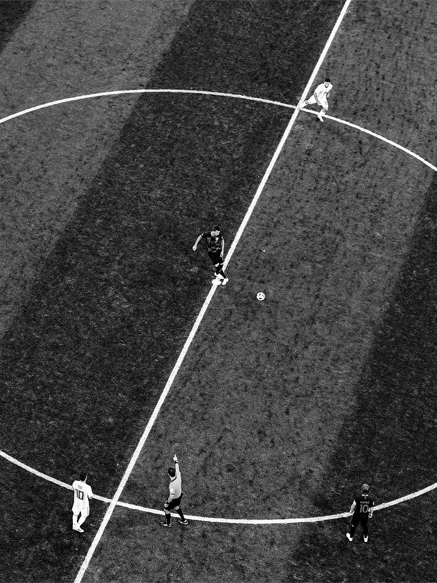 FIFAWorldCup's tweet image. ⚫️⚪️📸

#FIFAWorldCup