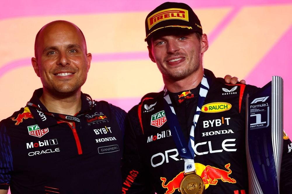 Con tanta salida importante en los últimos años y el reglamento que tenemos hoy día que no gusta a absolutamente nadie, me da mi que tendremos el retiro de Max Verstappen a finales de 2027 con la salida de Gianpiero Lambiase 🤔