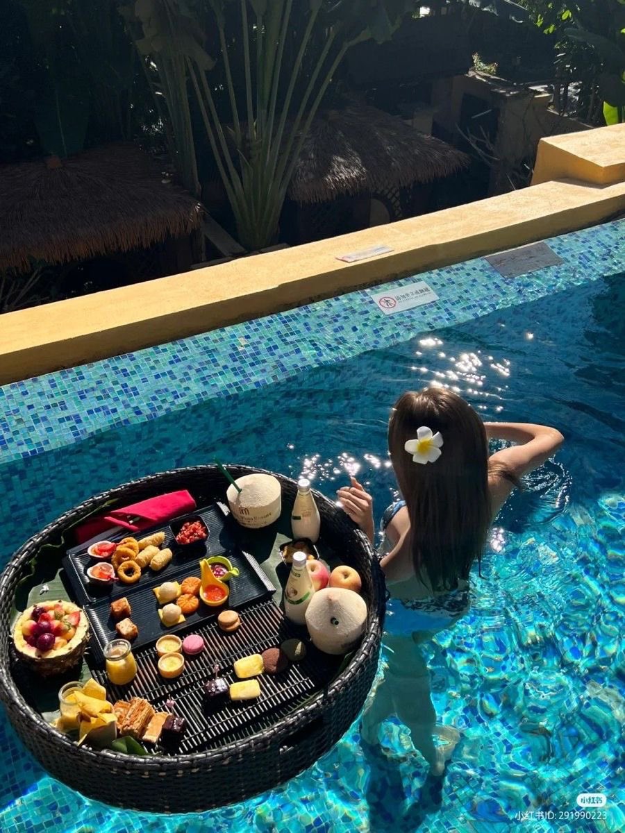 travelgirl_love's tweet photo. 【予算8〜15万円】（3泊4日）
🇮🇩インドネシア・バリ島

✈️約4〜8万
🏨約2〜6万円
🍽約2〜4万円

ヴィラ×プールで非日常リゾート感
物価安めでスパもカフェも行き放題
ウブドは自然で癒し、ビーチはチルすぎる
コスパよく海外リゾート満喫できる人気旅 https://t.co/Y9yOudJJ2R