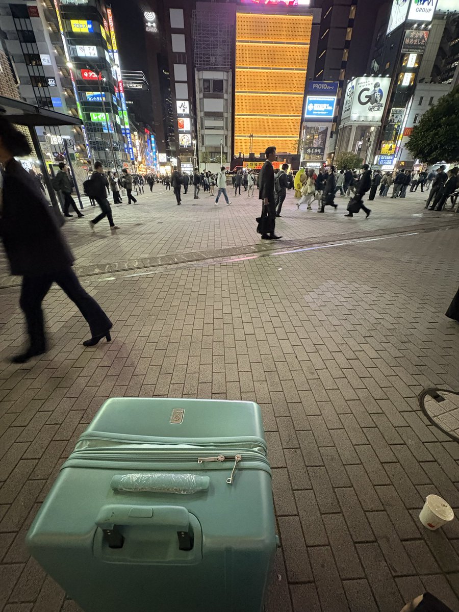催しされていて歌えるかビミョいけど新橋で一回うたいます！