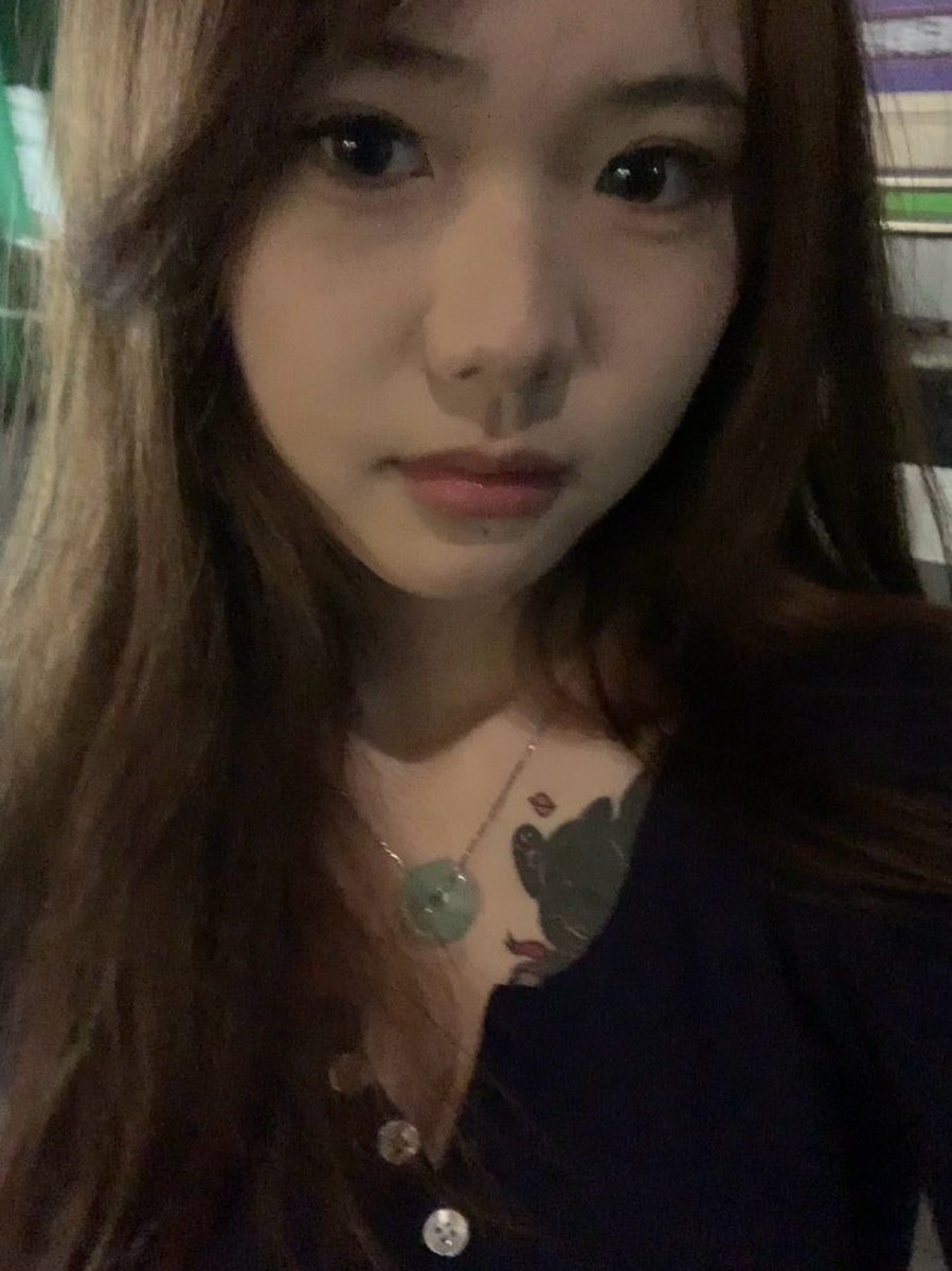 开心粉末 tweet media