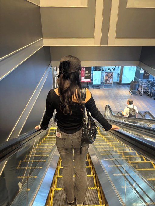 みりあ tweet media